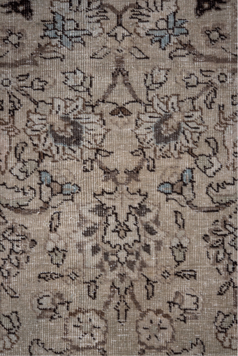 Vintage Tabriz Area Rug (7' x 9')